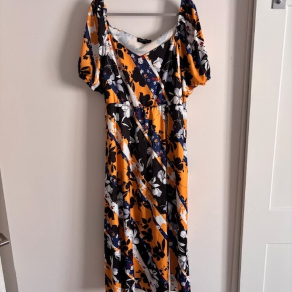 Eloquii Botanical Print Stretch Satin Maxi Dress - size 22